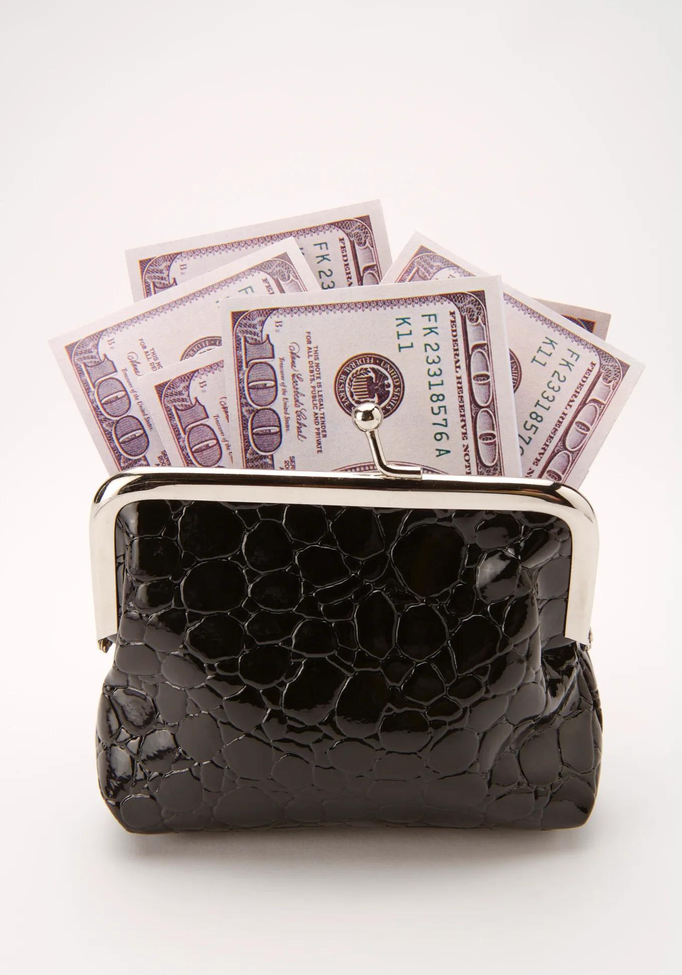 跑腿小哥被警察处理高价跑腿费,上海一外卖骑手多次坐地起价