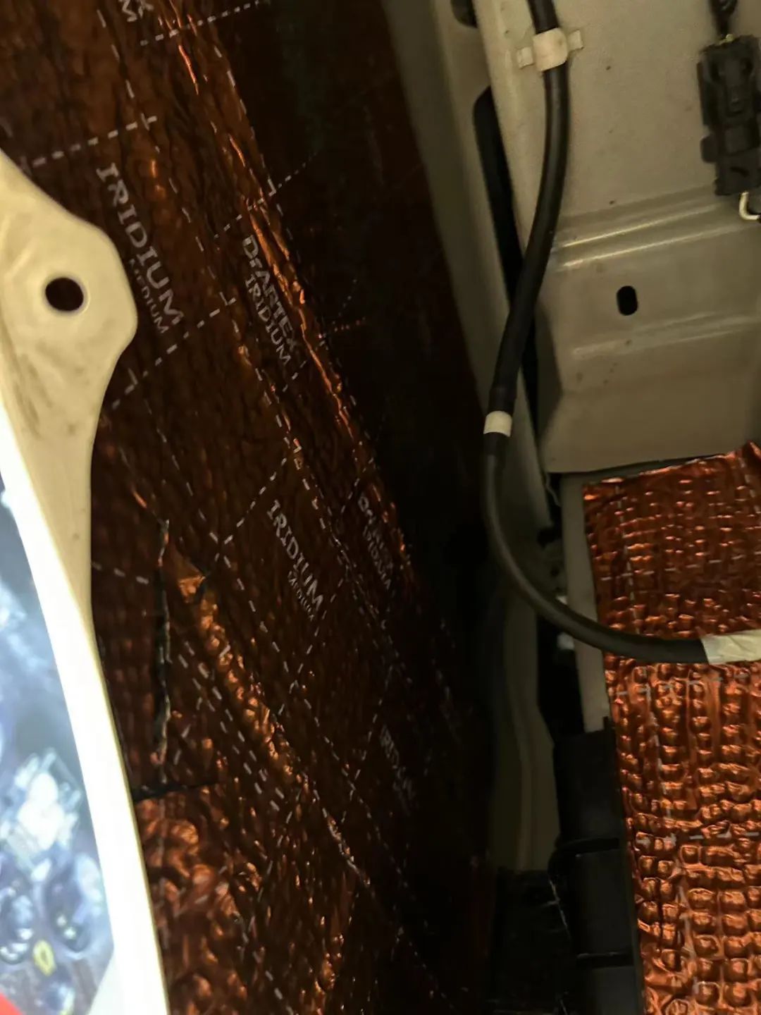 丰田埃尔法全车隔音多少钱,丰田埃尔法全车隔音降噪除臭