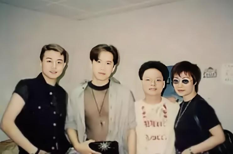 8次上春晚54岁入狱,他8次上春晚后被捕入狱