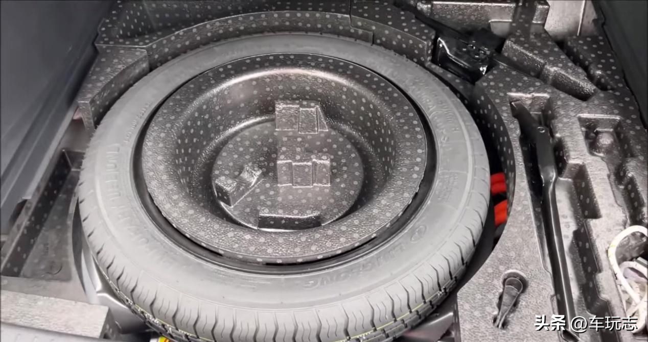 e6比亚迪新能源汽车,纯电动比亚迪e6不容忽视的亮点