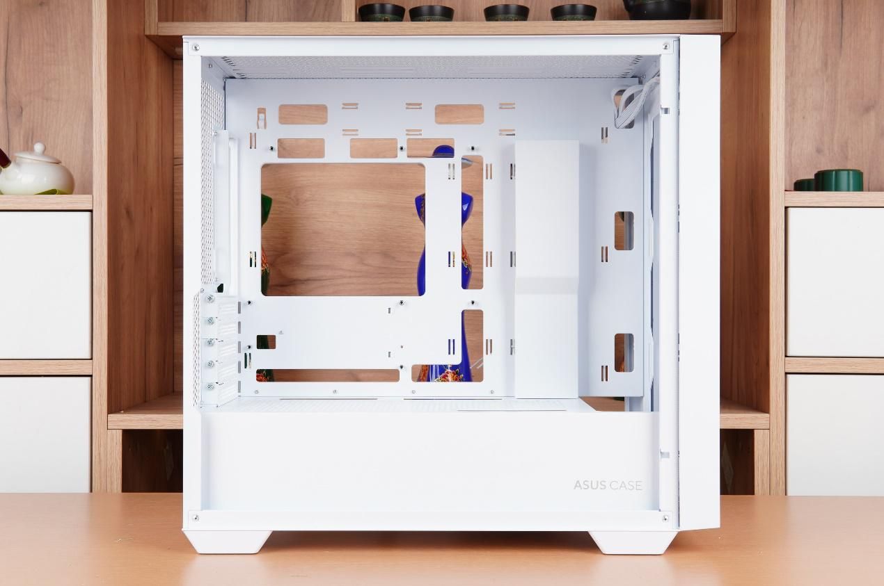 华硕追影机箱布局,华硕追影13代13700f主机