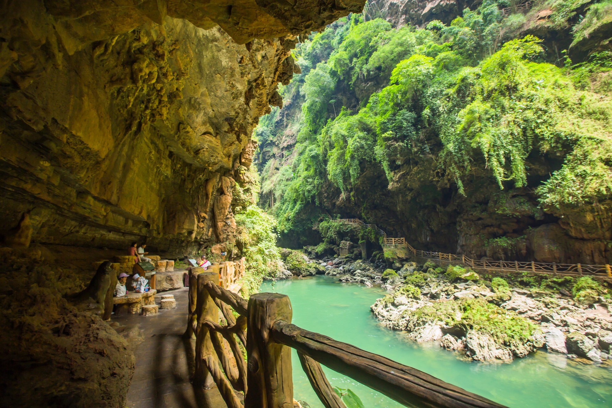 贵州兴义市马岭河峡谷瀑布景点,黔西南兴义市马岭河峡谷
