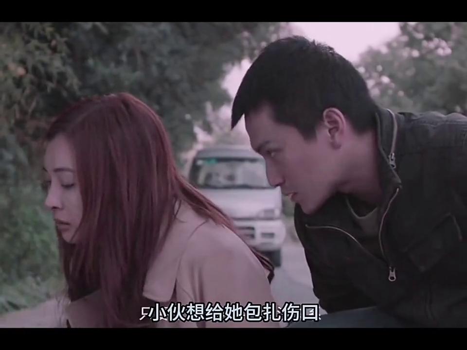 黑丝富婆被绑架，却只能跟绑架她的人浪迹天涯#我的观影报告