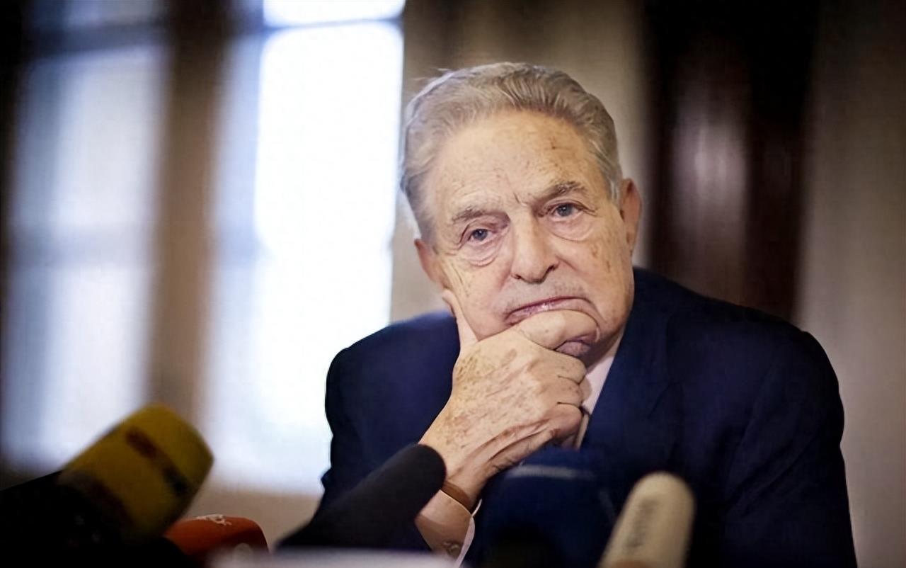 撼动世界的人民币抗战！究竟谁能守卫香港？