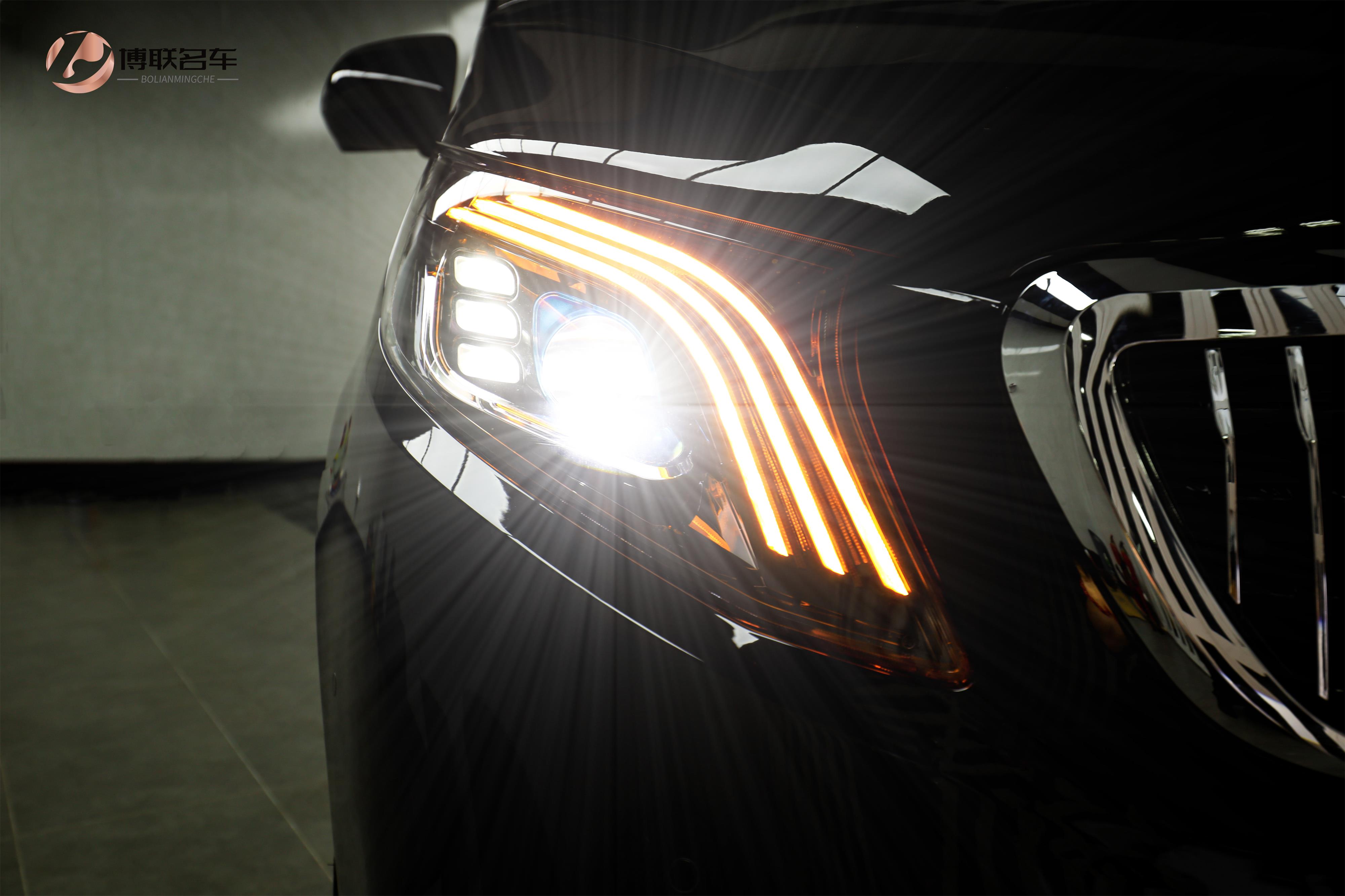 最新款的奔驰威霆怎么样,奔驰威霆哪一款好看