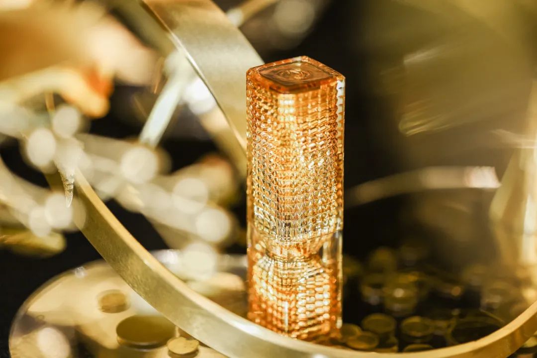 卡姿兰口红颜色为什么变深了,卡姿兰哪个口红卖得最火