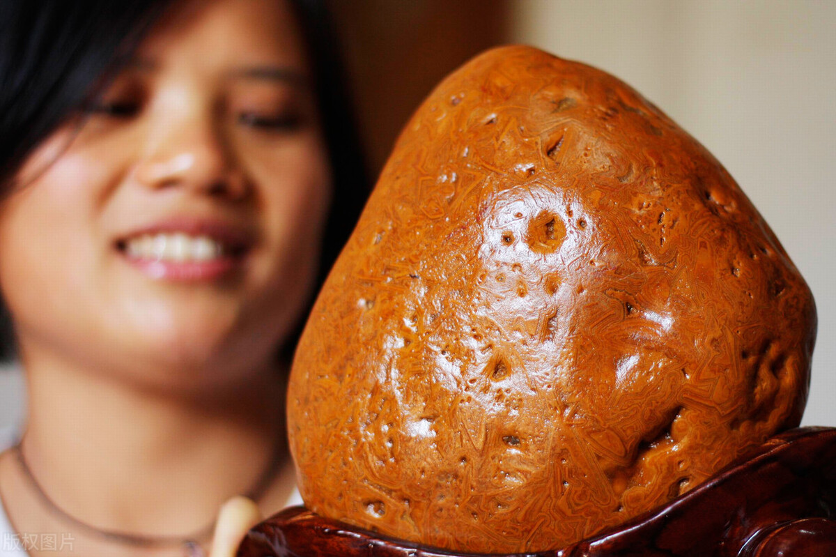 黄蜡石颜色有哪些,黄蜡石颜色