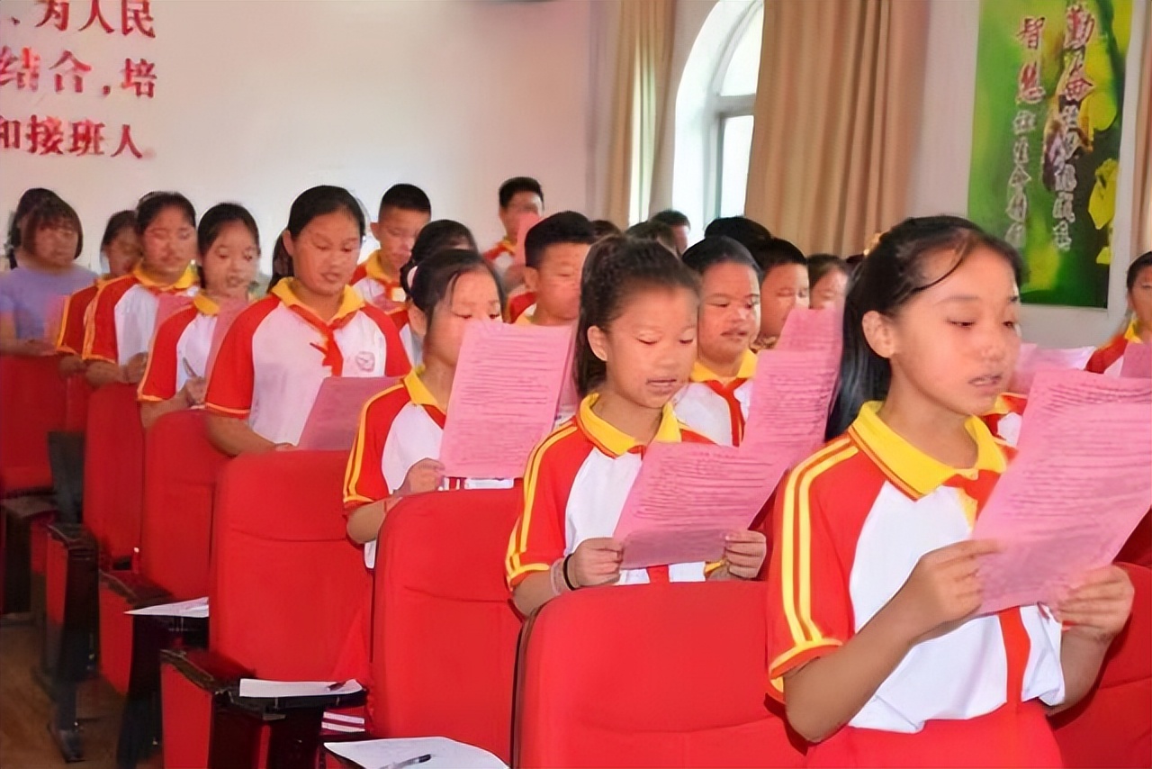 河南李如冰说：宋妈妈《青少年人生格言》给我一股奋发向上的力量