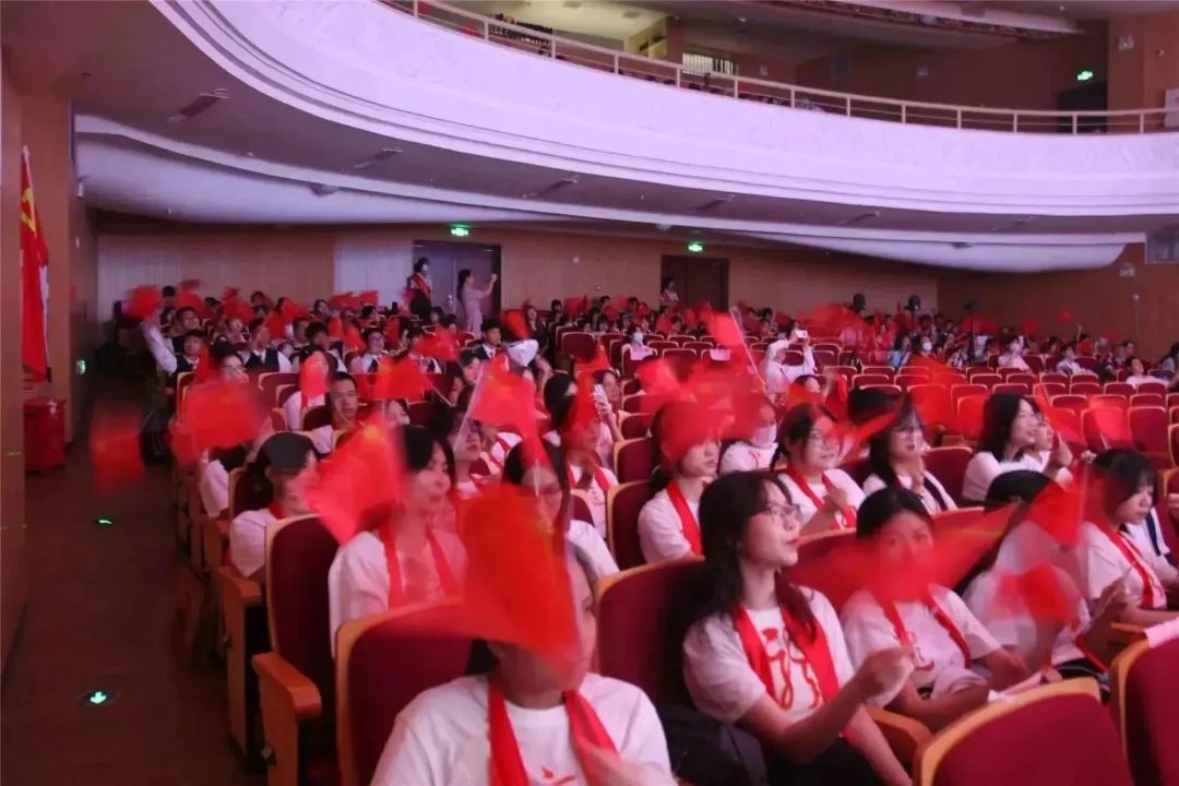 广州市贸易职业高级中学服装设计,广州市贸易职业高级中学