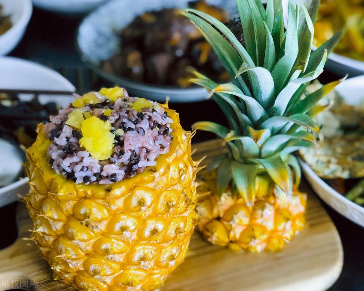 去云南旅游哪些美食值得推荐呢,去云南旅游当地有什么特色美食