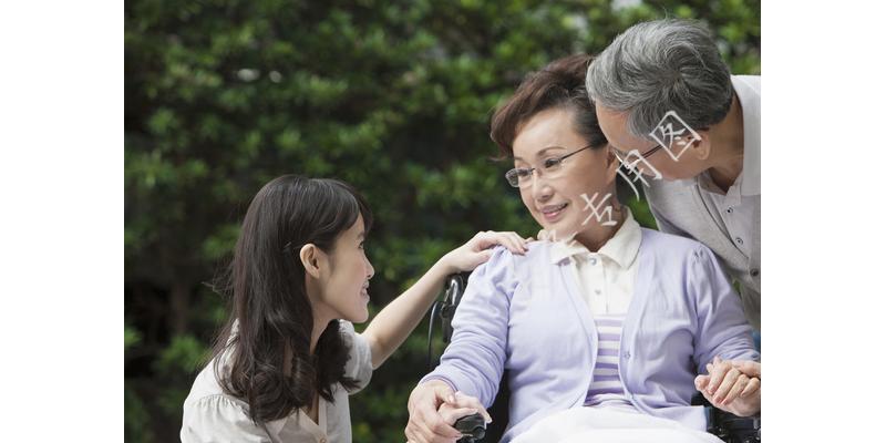 女人难受的时候男人会怎么安慰,女人难受的时候如何安慰