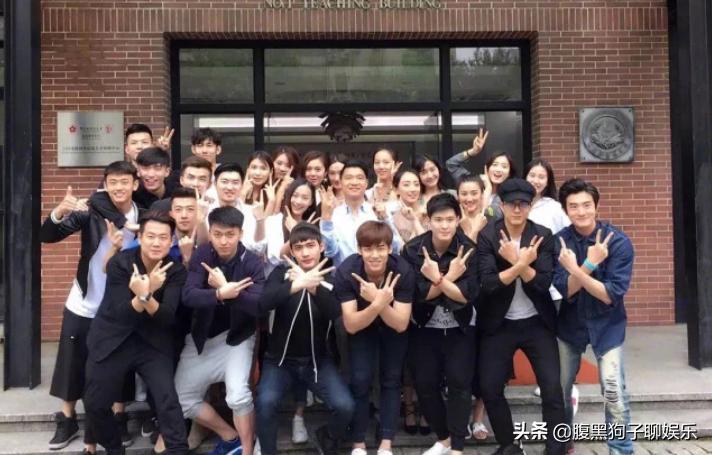 张彬彬与嘉行不续约,张彬彬宣布不与嘉行续约