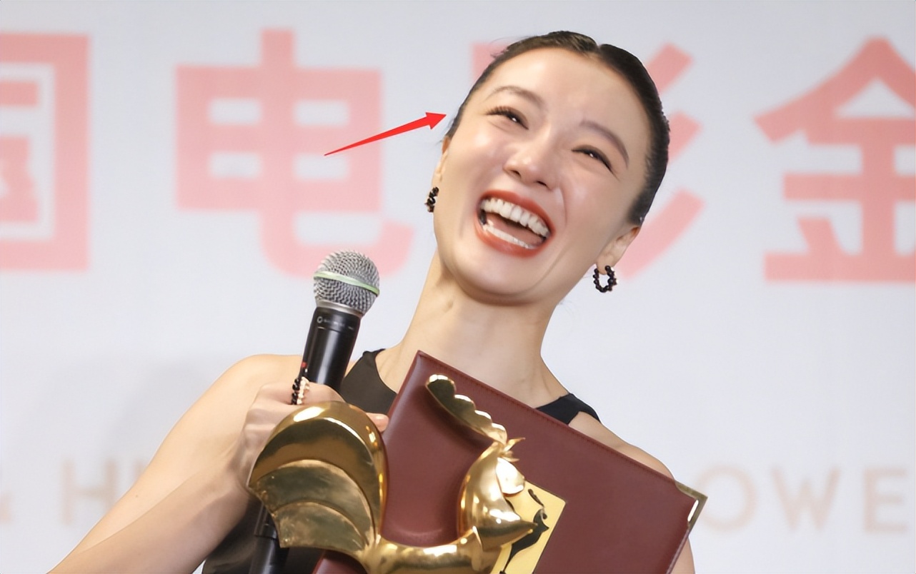 金鸡奖朱一龙获奖前描述,金鸡奖朱一龙获奖现场