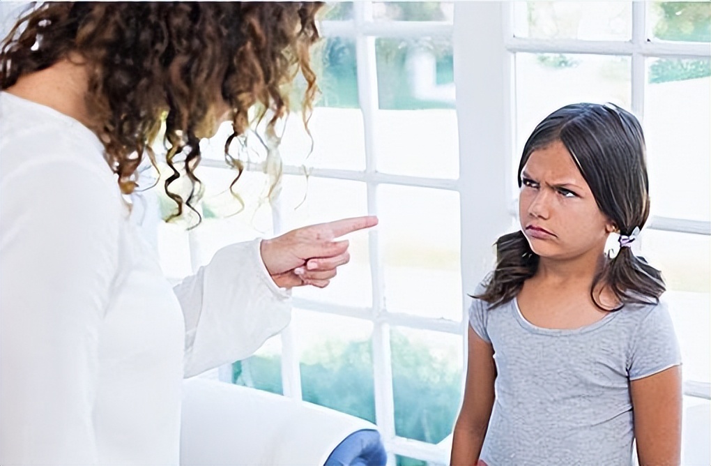 初二叛逆期不和家长沟通怎么办,家长该怎么和叛逆期的男孩沟通