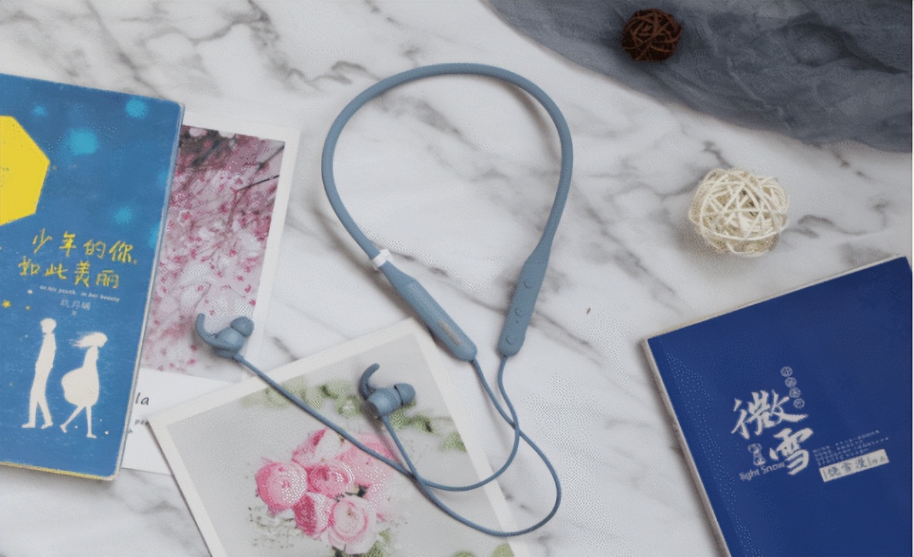 哪款运动耳机音质最好戴得舒服,苹果耳机和oppo丹拿耳机音质对比