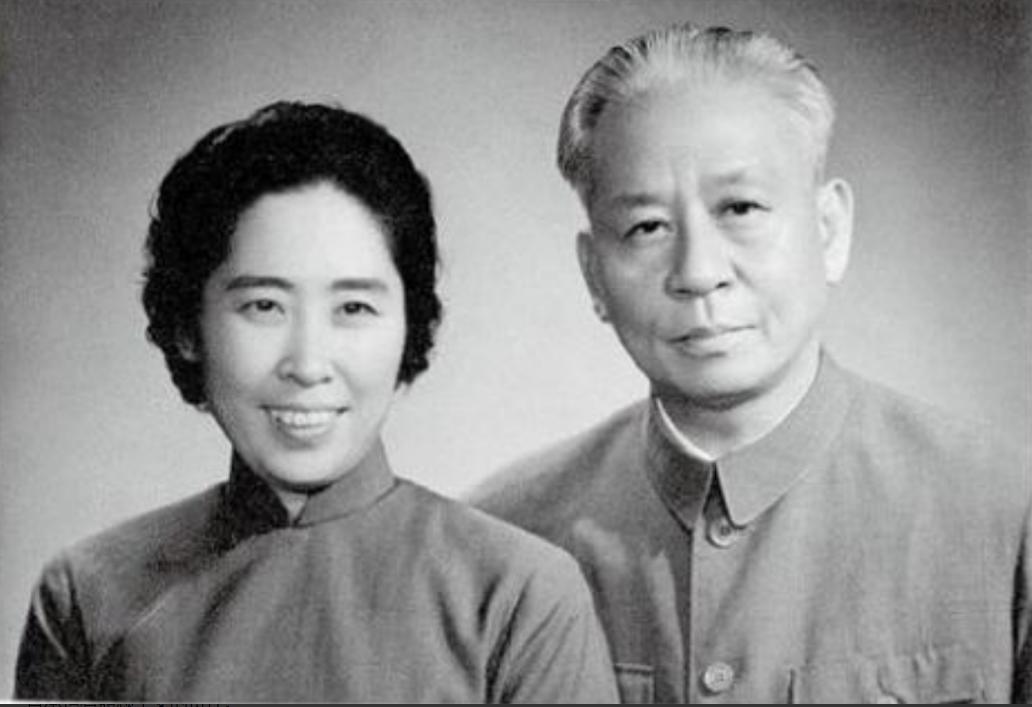 2006年王光美弥留之际，说了三个字花明楼，儿女们瞬间泪如雨下