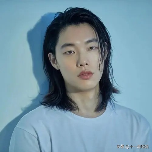 张根硕短发有多帅,张根硕最新超清图片