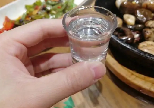 卖白酒的骗局揭秘,卖白酒的骗局套路大全