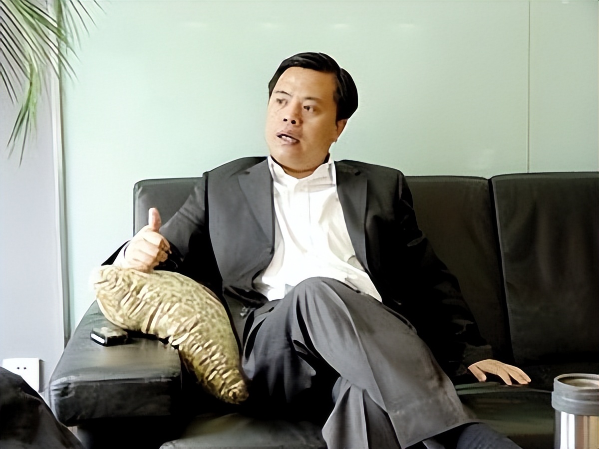 曾经的首富给美国捐80亿,中国首富捐款给了美国大学