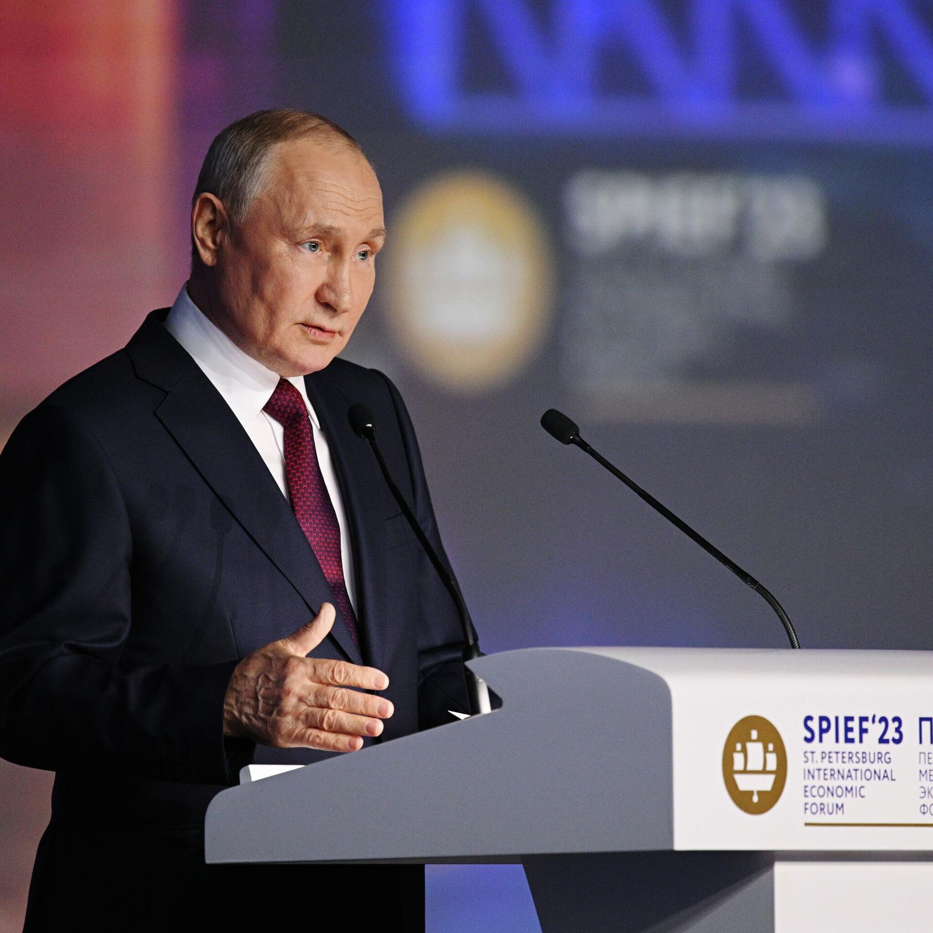 美劝中国支持乌克兰,否则就吃不到战后大蛋糕,普京发出*弹核**警告