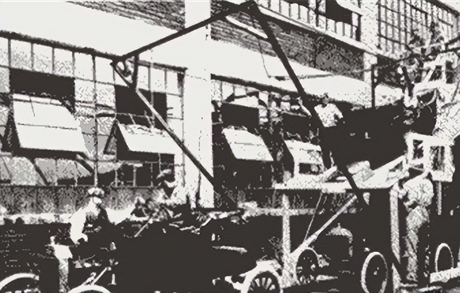 政治革命与工业革命相互影响,工业革命对政治革命的影响