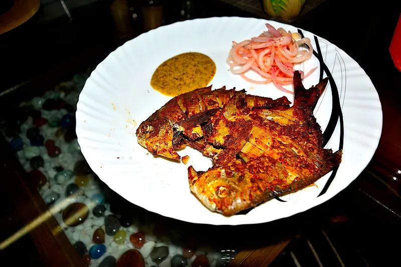 这道著名海鲜你可能吃过，但不太可能见过它死前真面目