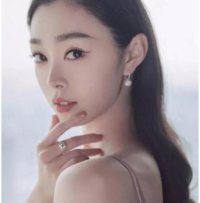 桃花眼丹凤眼杏眼狐狸眼是怎样的,丹凤眼桃花眼杏眼哪个好看合集