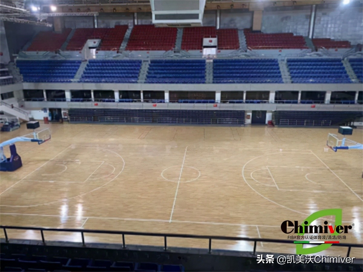 篮球场木地板打滑怎么办,体育馆木地板翘起来怎么回事