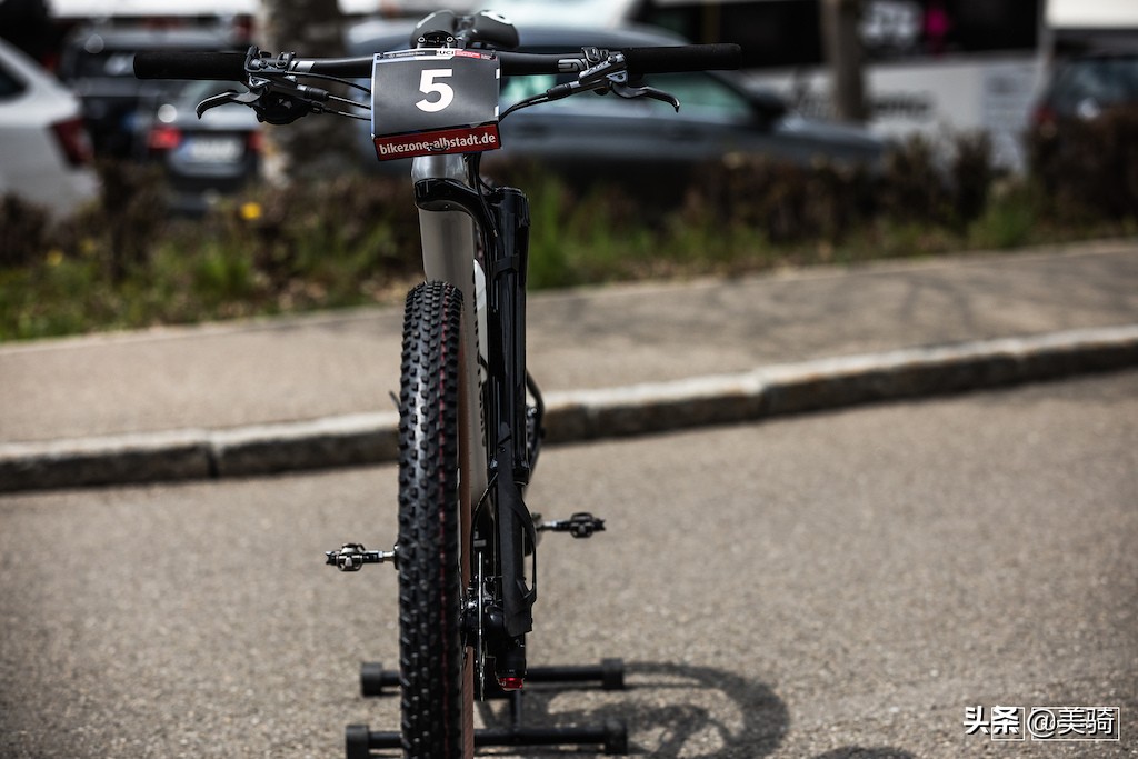 入门软尾山地车和顶级硬尾山地车,最帅的100台硬尾山地车