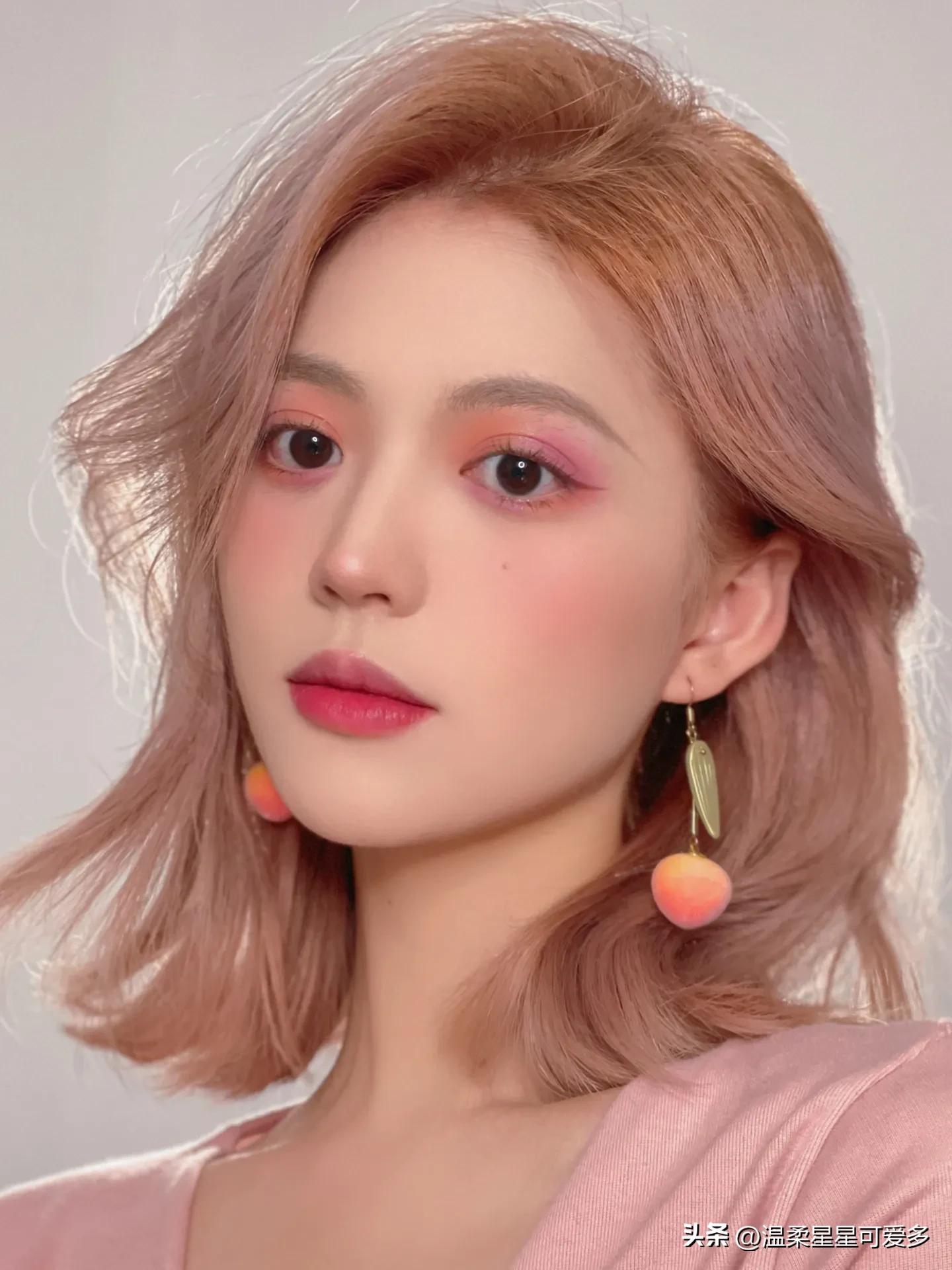 新手必看的保姆级护肤教程,新手保姆级化妆教程及化妆品