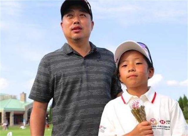 刘国梁卸任教练队员退赛风波,刘国梁17年为什么卸任总教练