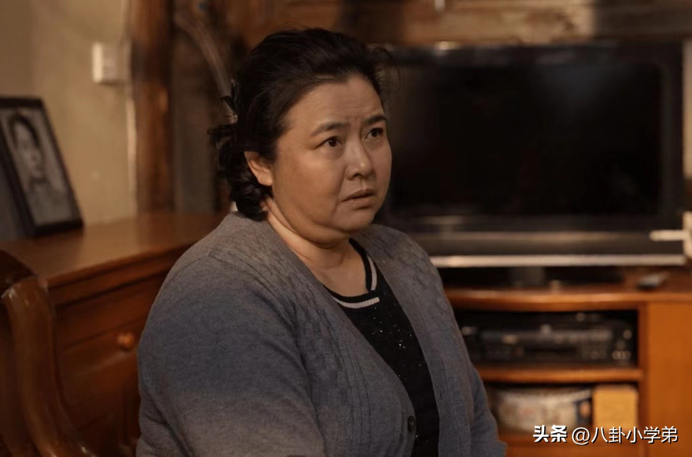 曾经美丽的容颜如今变成了老太太,曾经貌美如花现在变成大妈