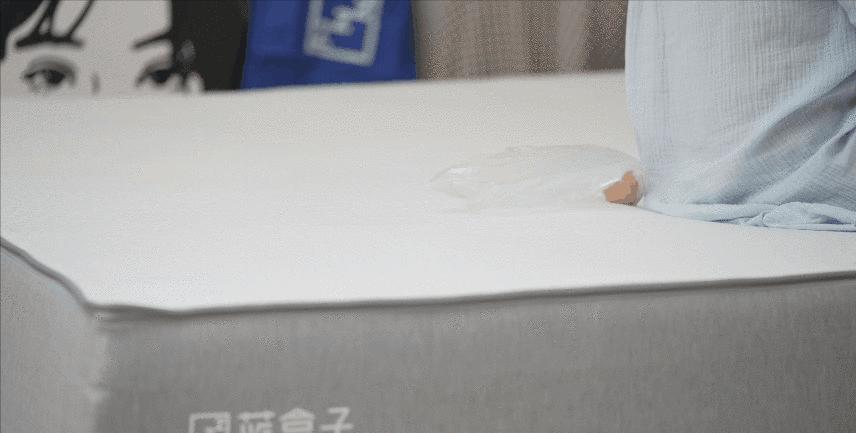 上班族适合睡硬床垫还是软床垫,睡眠不好怎么选择床垫