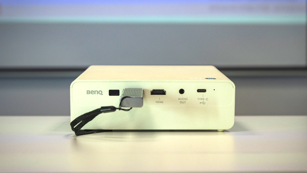 明基e610投影仪使用方法,明基推出e60便携投影仪