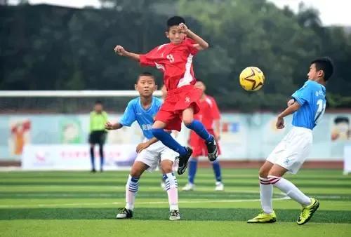 泱泱大国没有踢球的孩子,中国到底有没有会踢球的