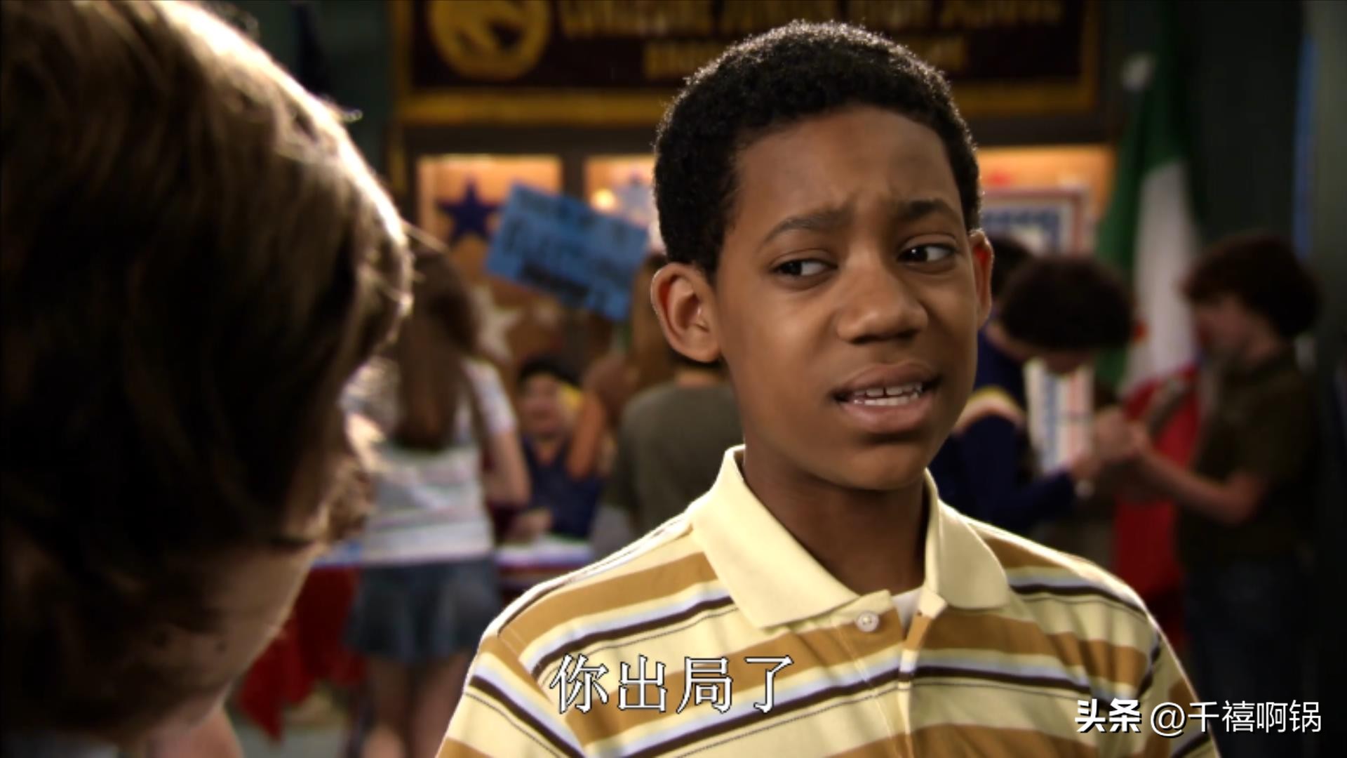 走在街上遇见强盗该怎么办?网友:当然是凉拌啊!