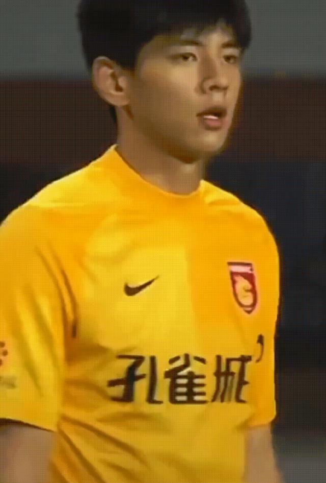 撞脸李现同时撞脸韩星,撞脸明星网红李现