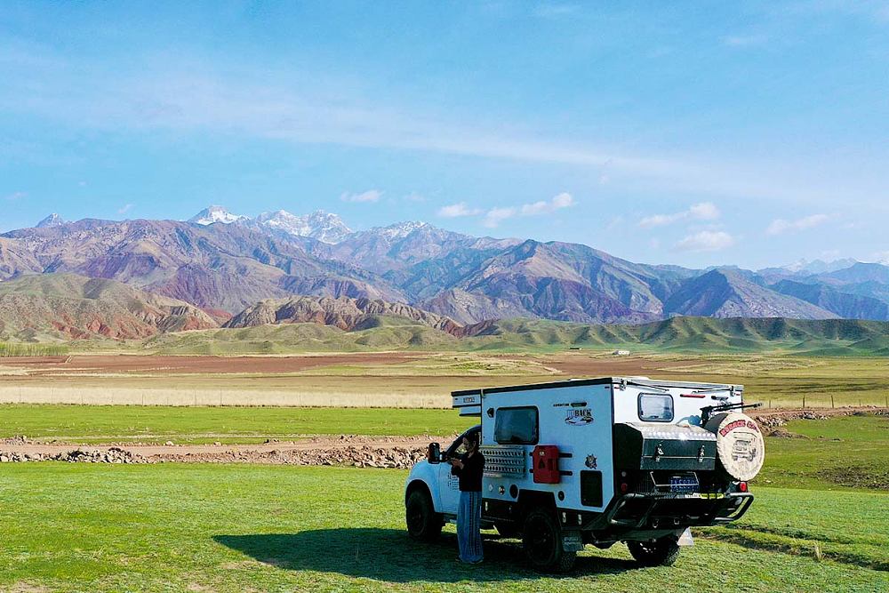 麦卡佰客远征越野房车价格,麦卡越野升顶四驱房车