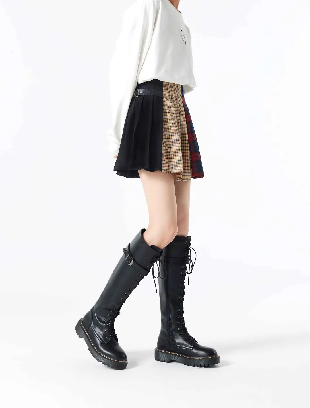 衣品天成羽绒服属于什么档次的,衣品天成魔鬼联名