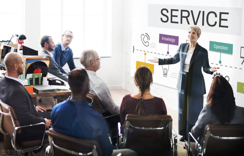 店长不希望员工团结怎么办,店长故意为难员工不让下班怎么办