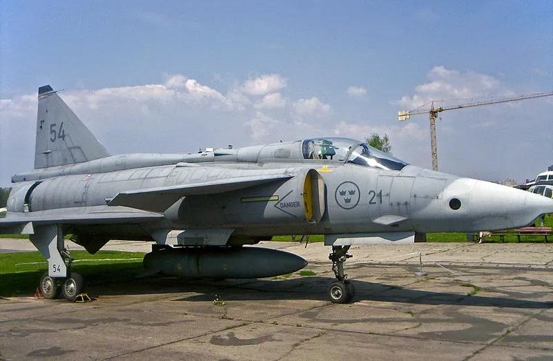 萨博是造飞机的吗,萨博飞机有多牛逼