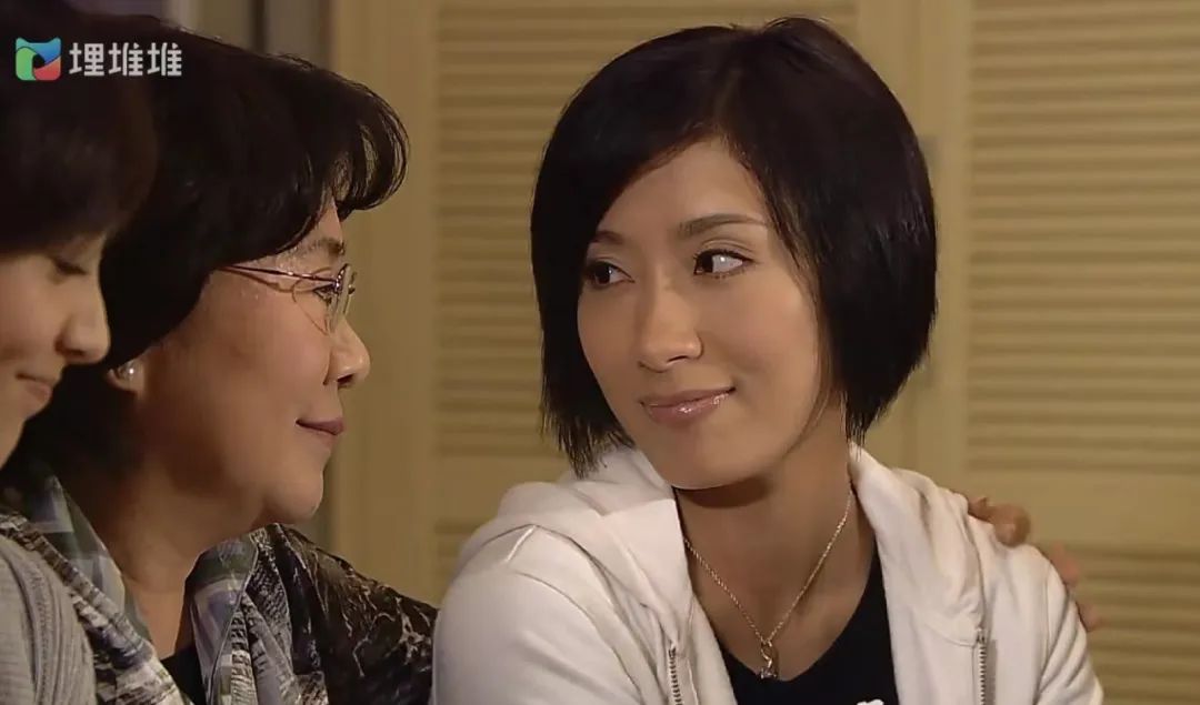 请回答1988韩语版合集,请回答1988朴宝剑哭了视频