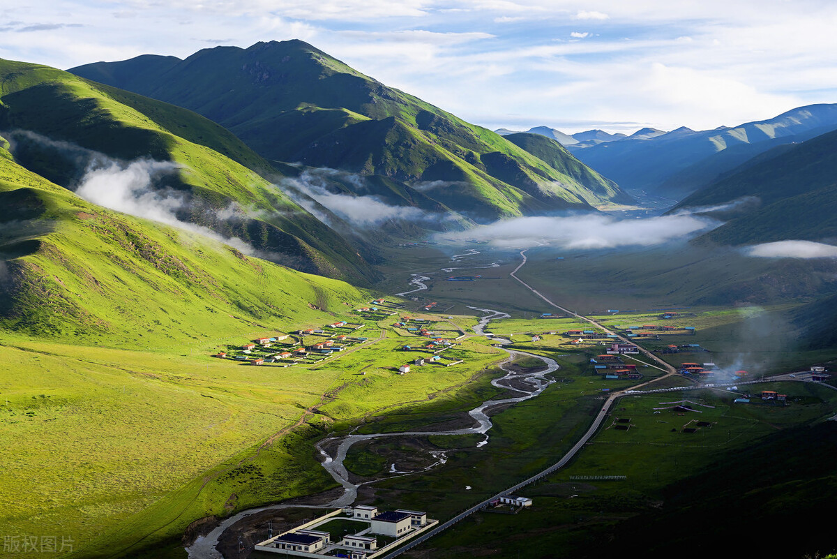 云贵川三地好玩的地方,云贵川附近哪个景点景色最好