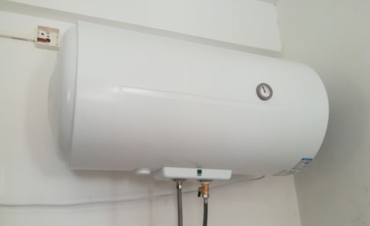 热水器里的水有异味是什么原因