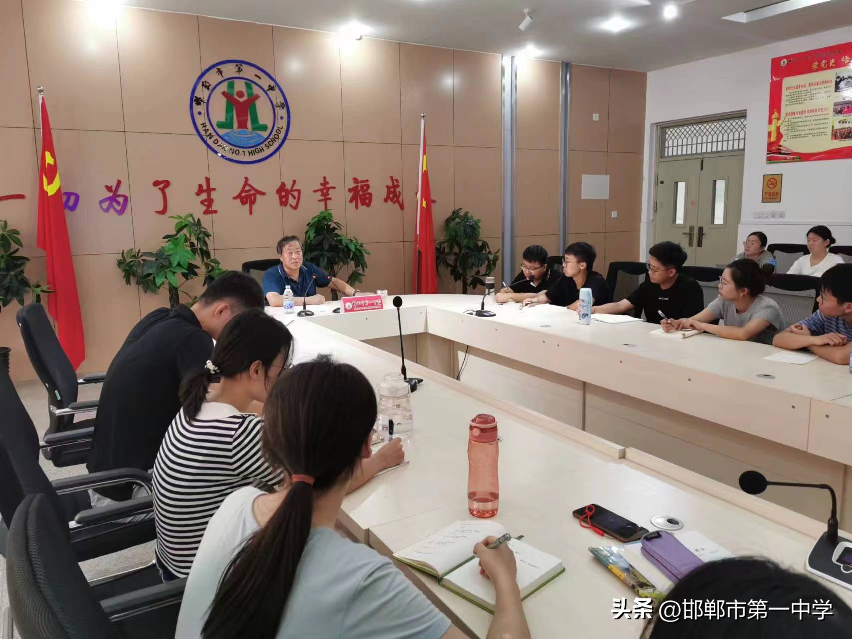 初心如磐笃行致远乘势而上,初心如磐践使命奋楫扬帆启新程