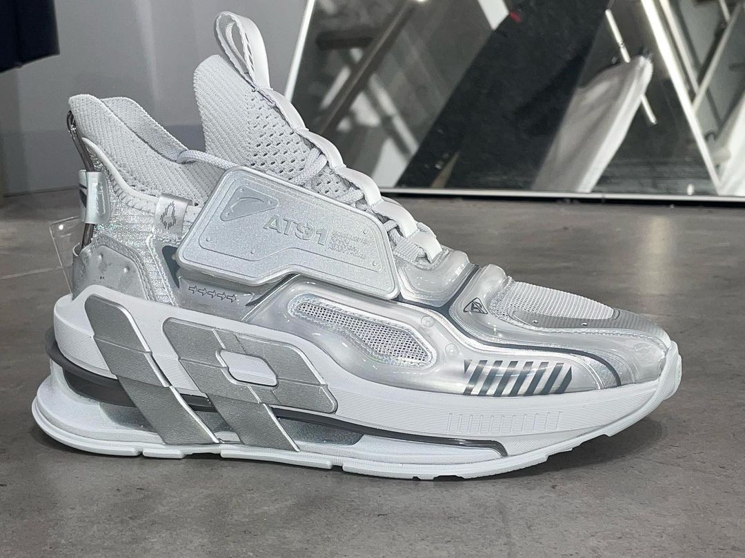 谷爱凌同款跑鞋,安踏冠军跑鞋2代pro谷爱凌配色