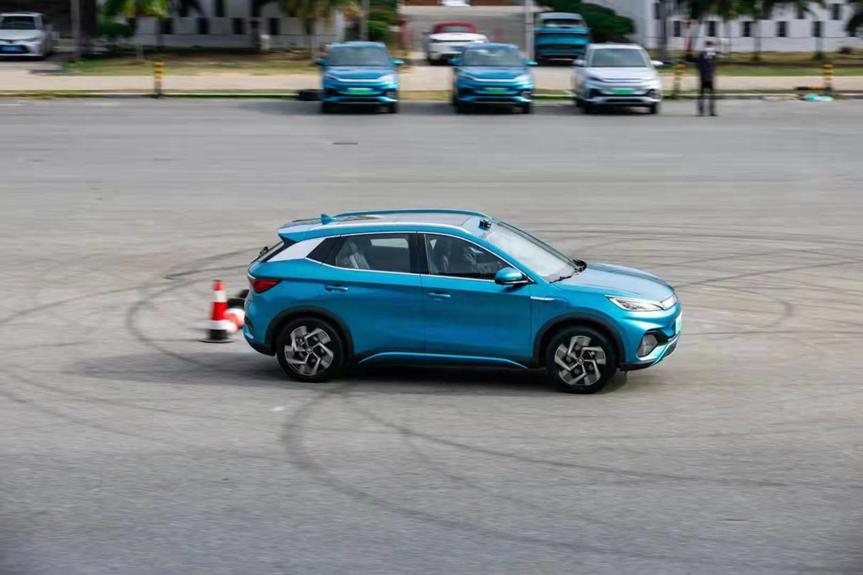 比亚迪元plus用车体验,比亚迪元plus驾车稳定性怎么样