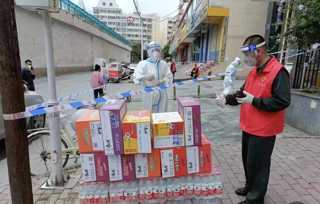 全力以赴尽锐出击——临夏州政法系*战统**“疫”一线显担当