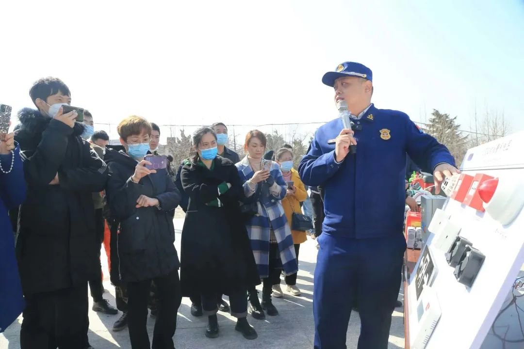 315教你如何识别真假消防产品 (315蓝朋友教你辨别消防产品)