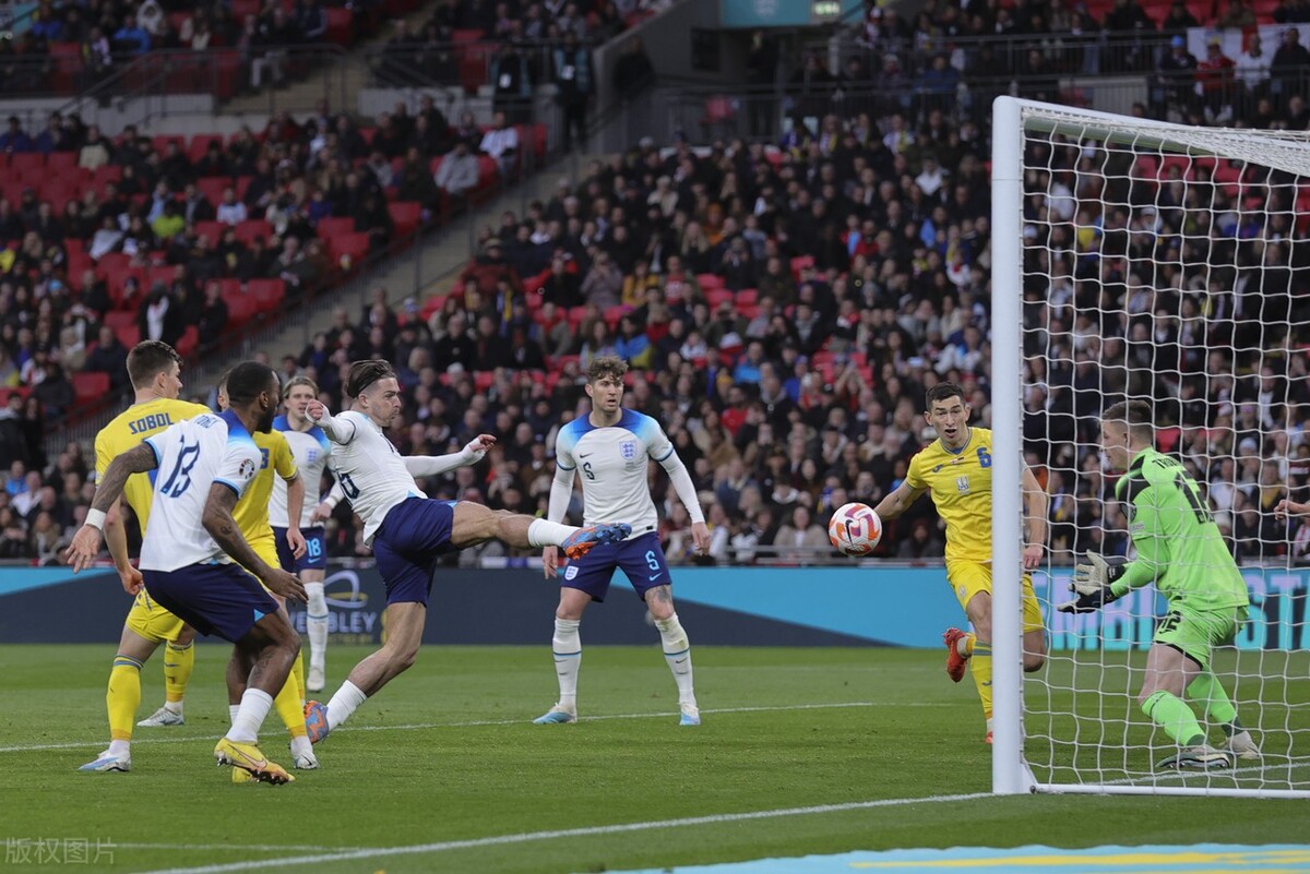 格拉利什澄清球袜太低原因，小腿粗壮或是蛋炒饭和面条吃得多！